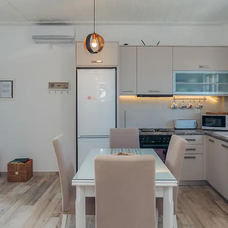 Apartman Erifili