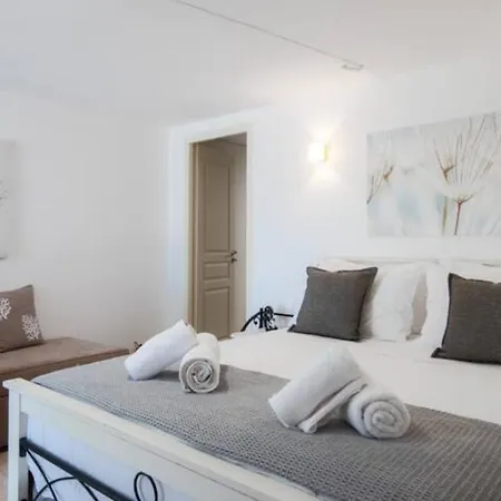 Erifili Apartment *